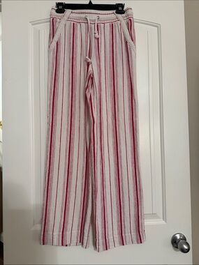 Jolt White and Red Vertical Stripe Wide Leg Pants